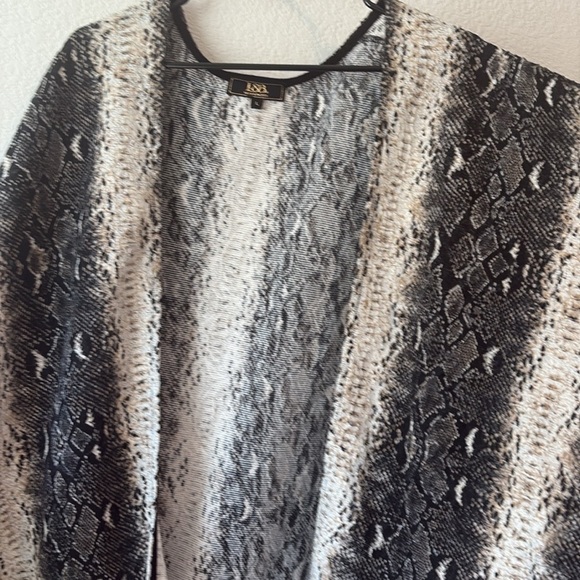 Lucky & Blessed Large Snake Print open front shrug - Picture 6 of 6